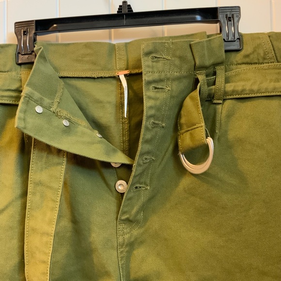 NWT Free People button fly shorts with paper bag waist, size 12 - Picture 4 of 5